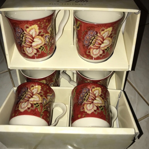 222 Fifth Gabrielle Red Paisley tea coffee Mugs Set 2 ~NEW ~