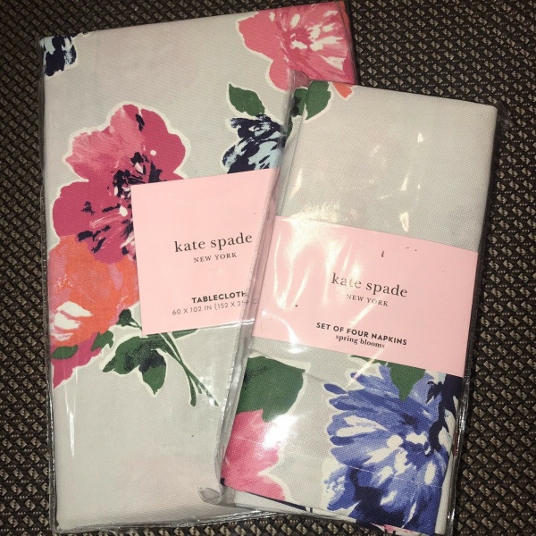 Kate Spade Spring Blooms Platinum Tablecloth Napkins x 4 ~New~