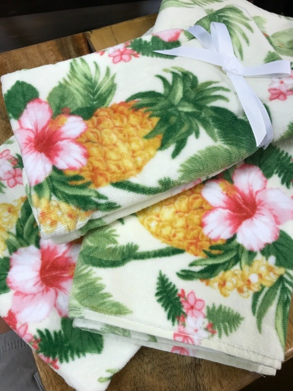 Tommy Bahama Pineapples Tropical Fruits Hand Fingertip Towels S/4 ~New ~