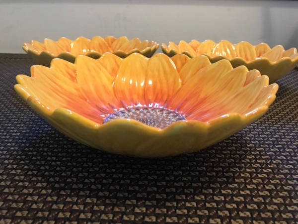 Maxcera Sunflower Yellow Salad vegetable Bowl Set 3 approx.9 1/2” ~New~